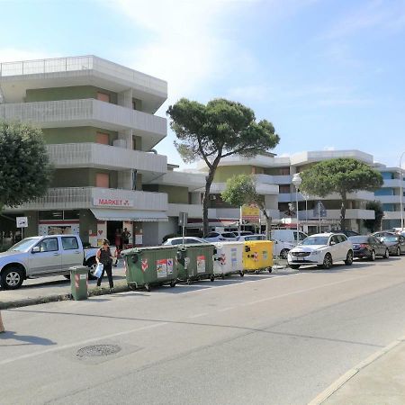 Condominio Moschettieri Bibione Exterior photo